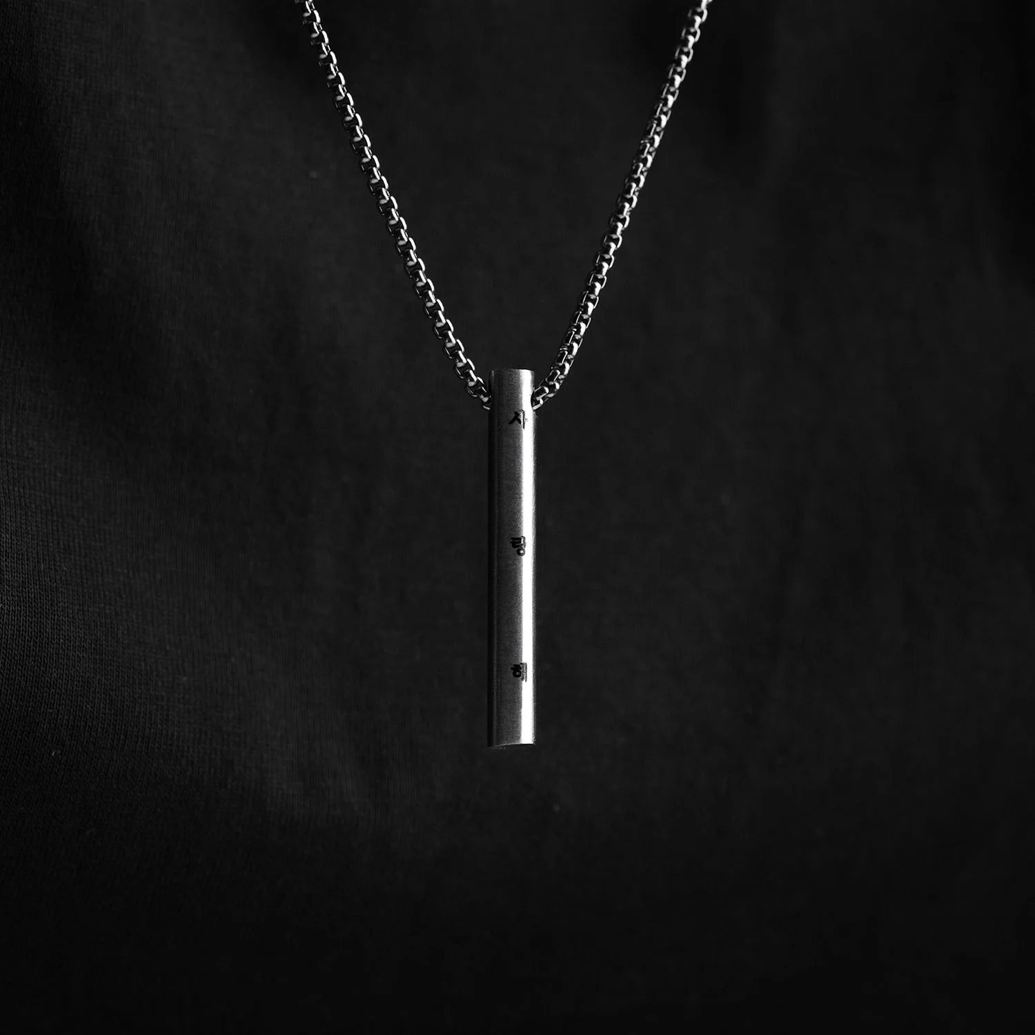 Affection Minimal Barrel Necklace - Image 22