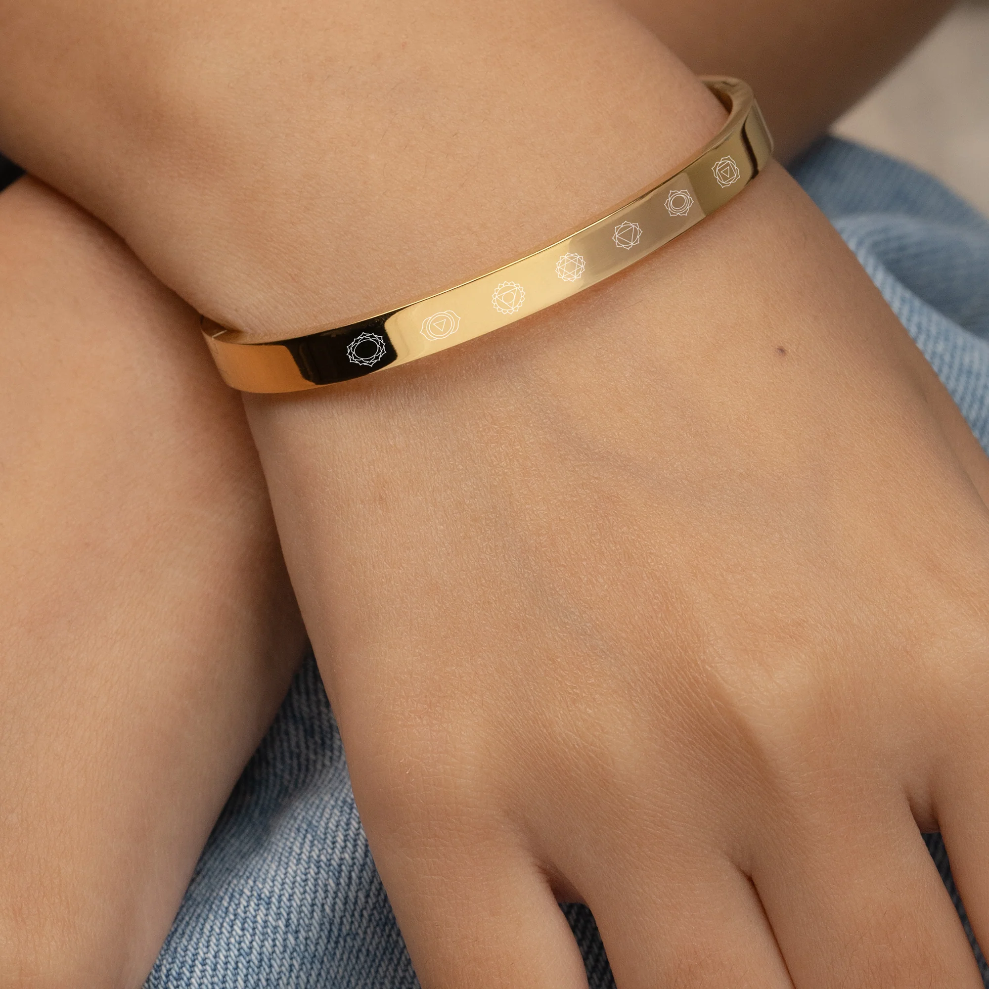 Balance 7 Chakra Gloss Bracelet - Image 2