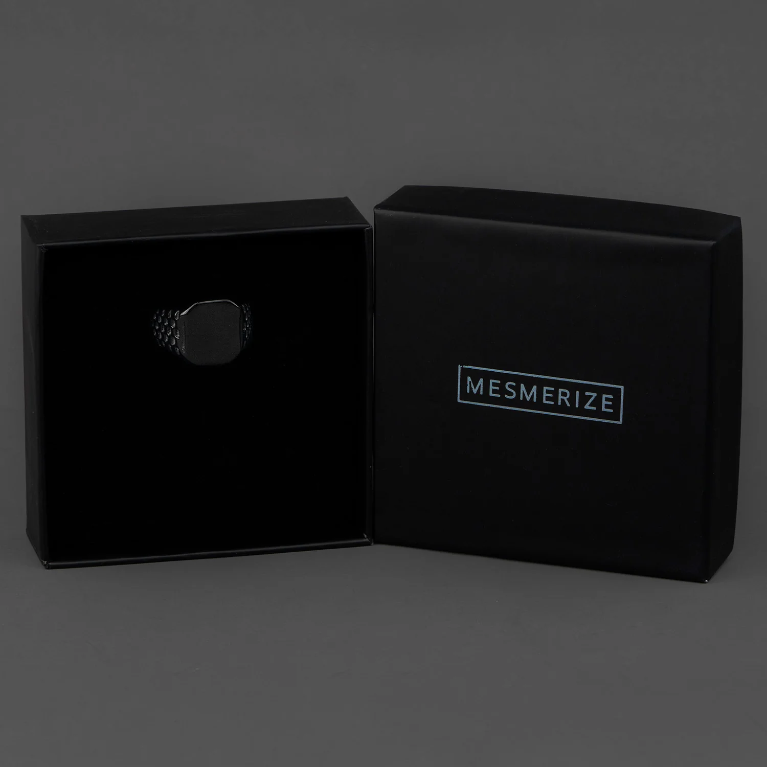 Black Boss Signet Ring - Image 3