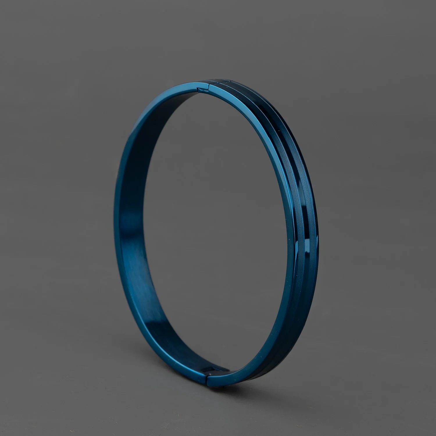 Claudius Oval Kada Bracelet - Image 12