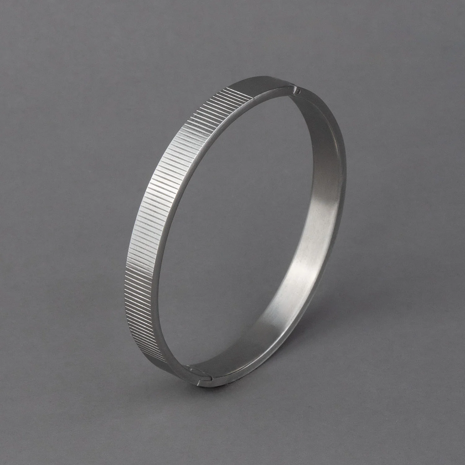 Kratos Openable Oval Kada Bracelet - Image 11