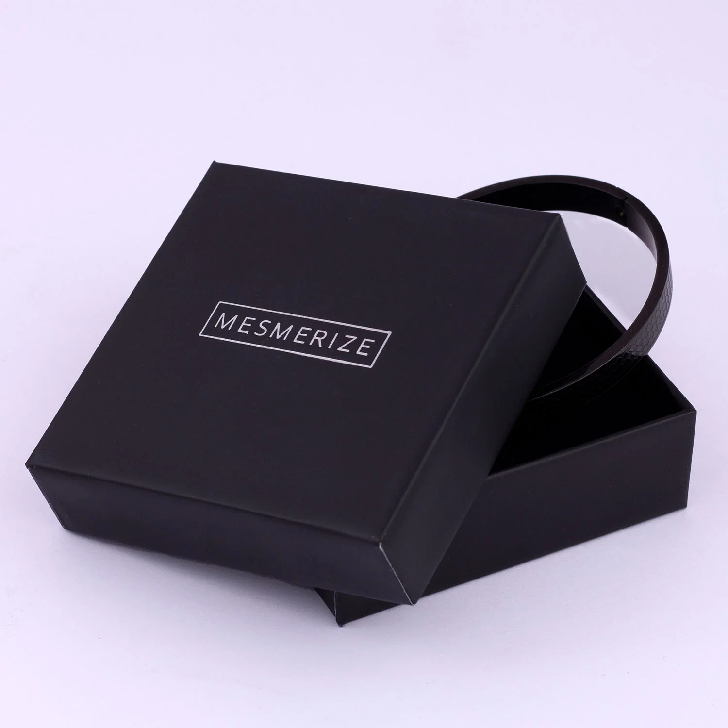 Octavian Oval Kada Bracelet - Image 4