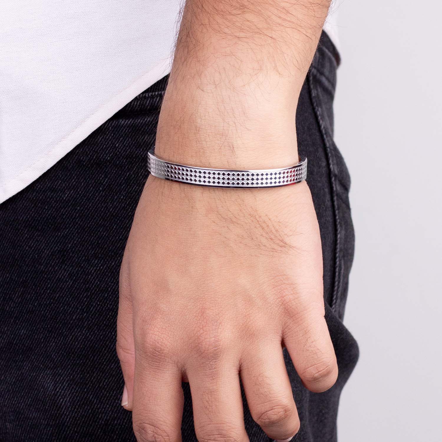 Octavian Oval Kada Bracelet - Image 9