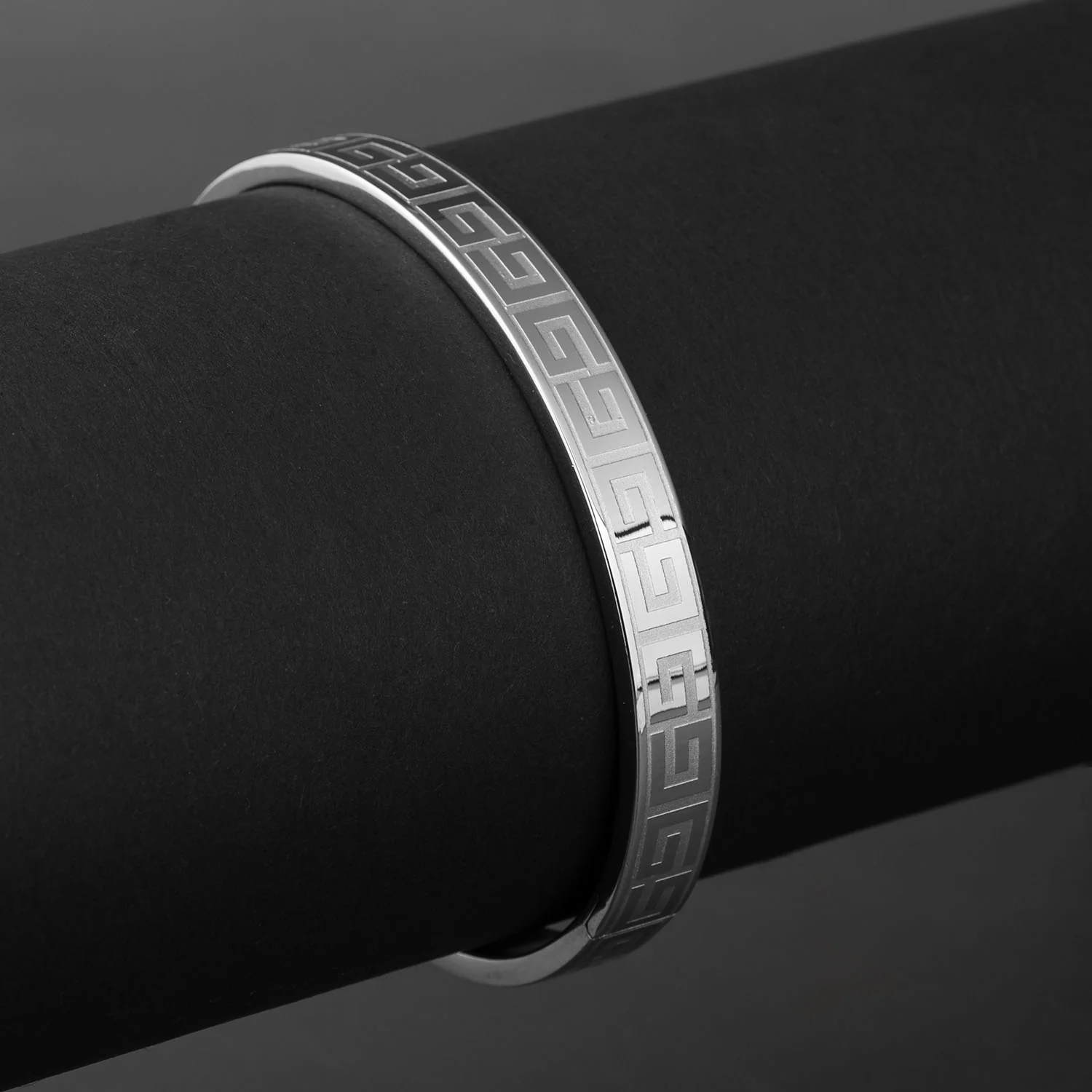 Top G Oval Kada Bracelet - Image 10