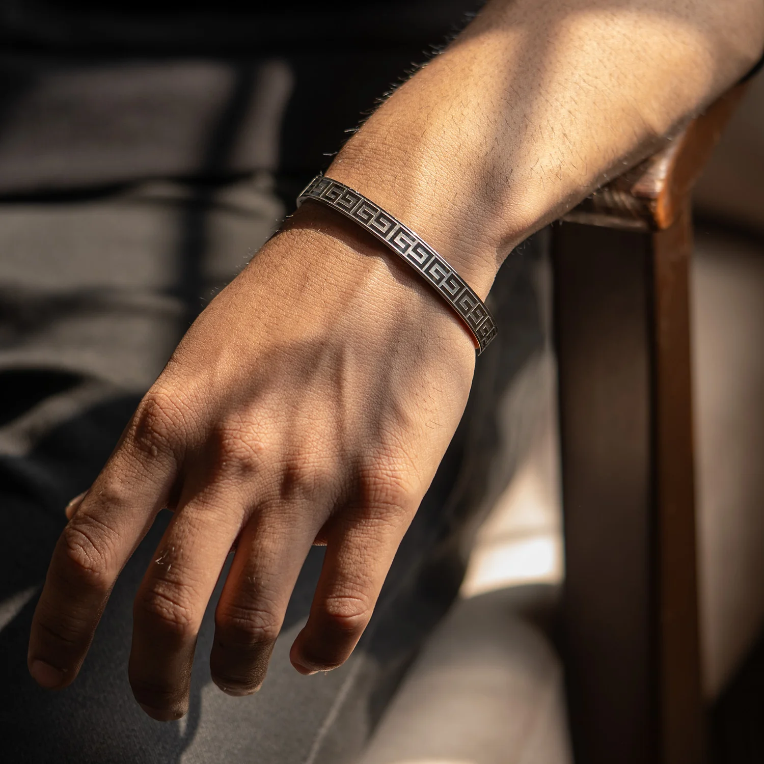 Top G Oval Kada Bracelet - Image 9
