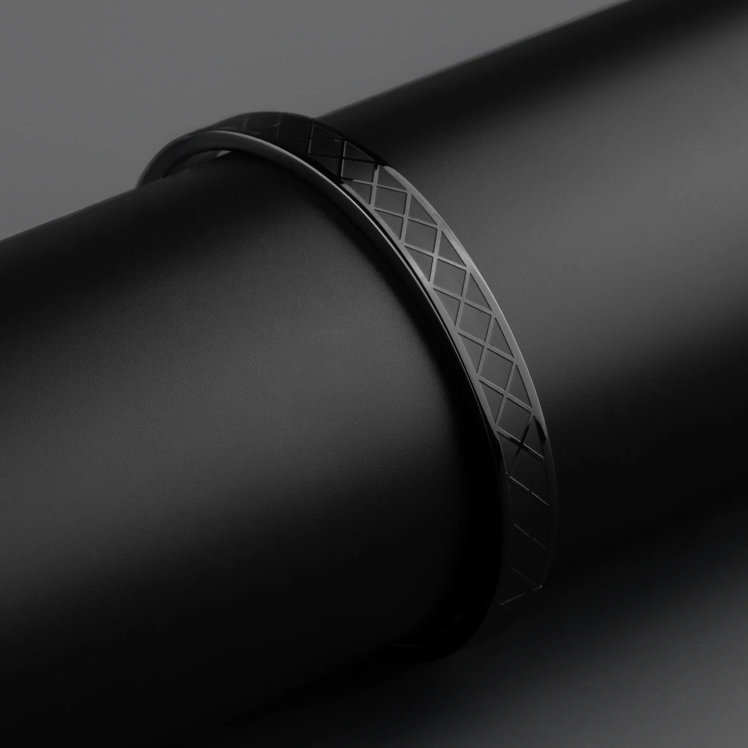 Caesar Oval Kada Bracelet - Image 3