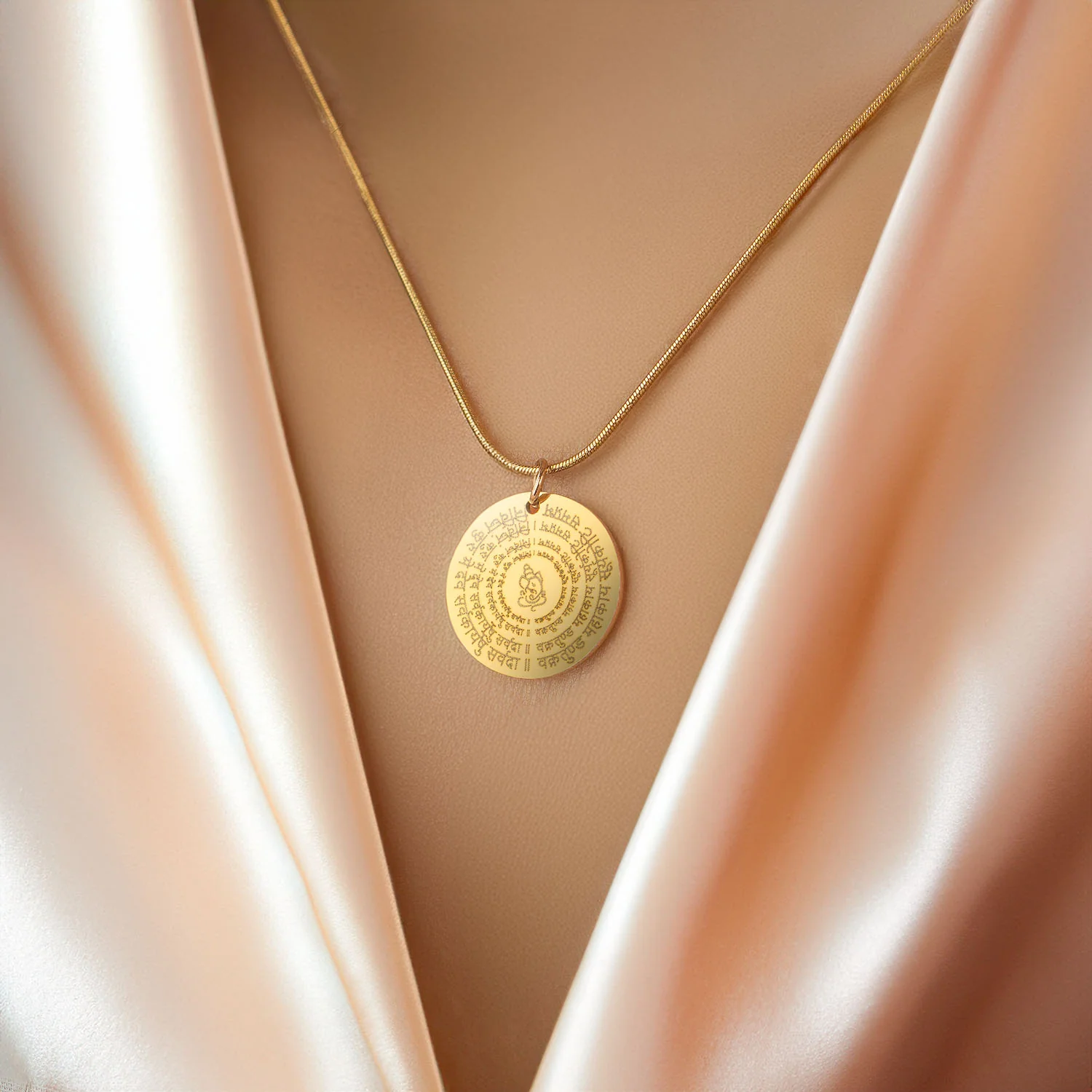 Devotional Ganpati Shlok Circle Necklace - Image 2