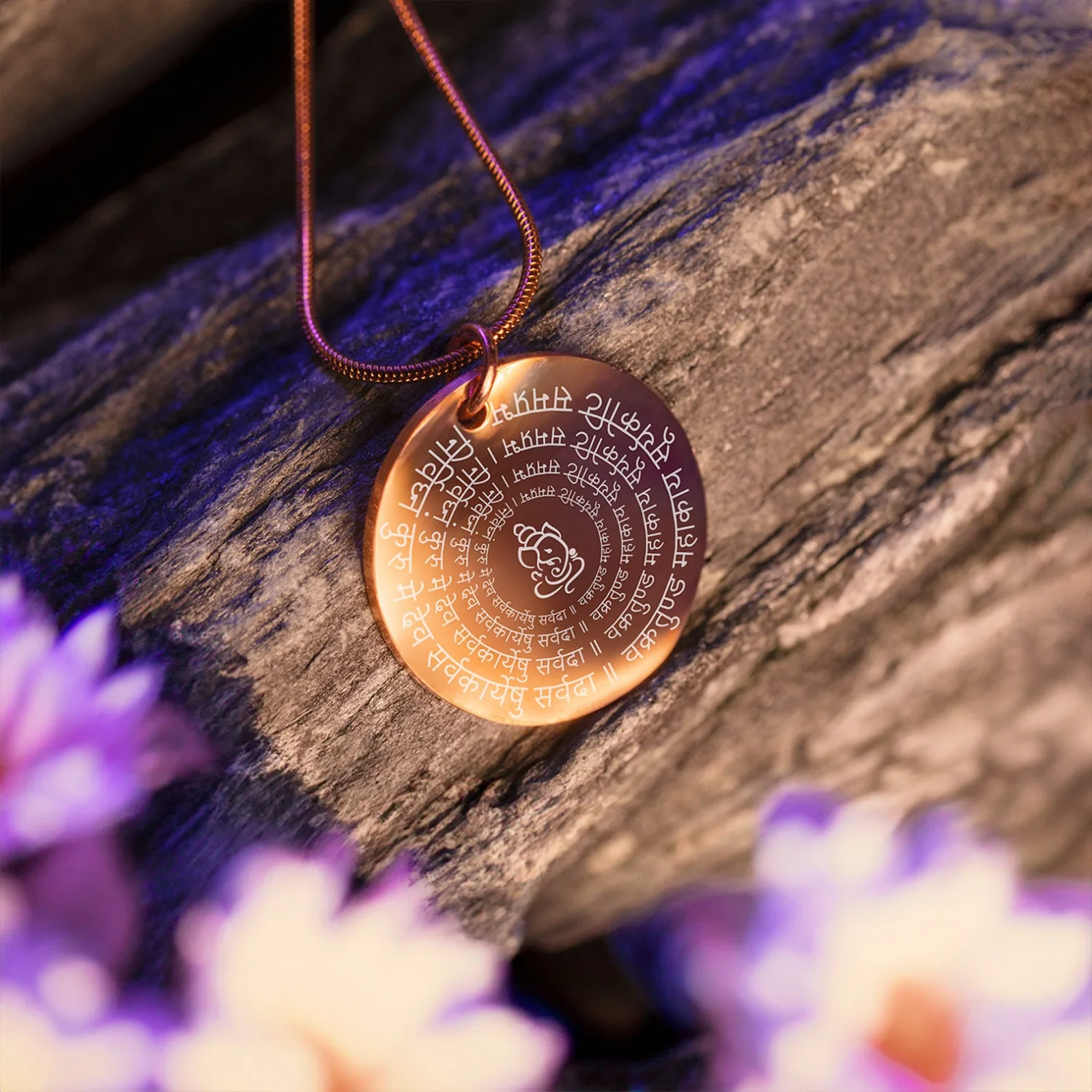 Devotional Ganpati Shlok Circle Necklace - Image 9