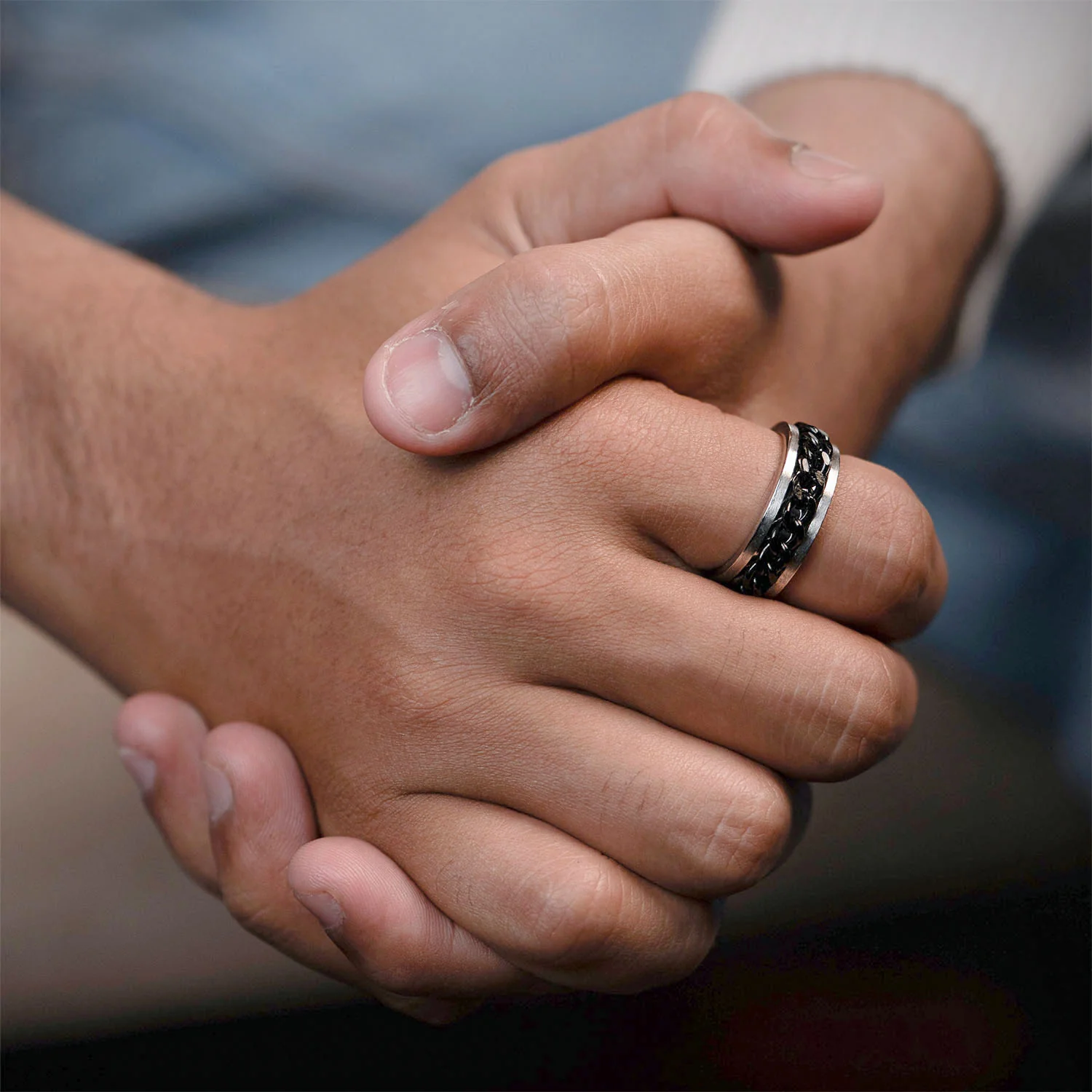 Edge Black Linked Spinning Silver Band Ring - Image 2
