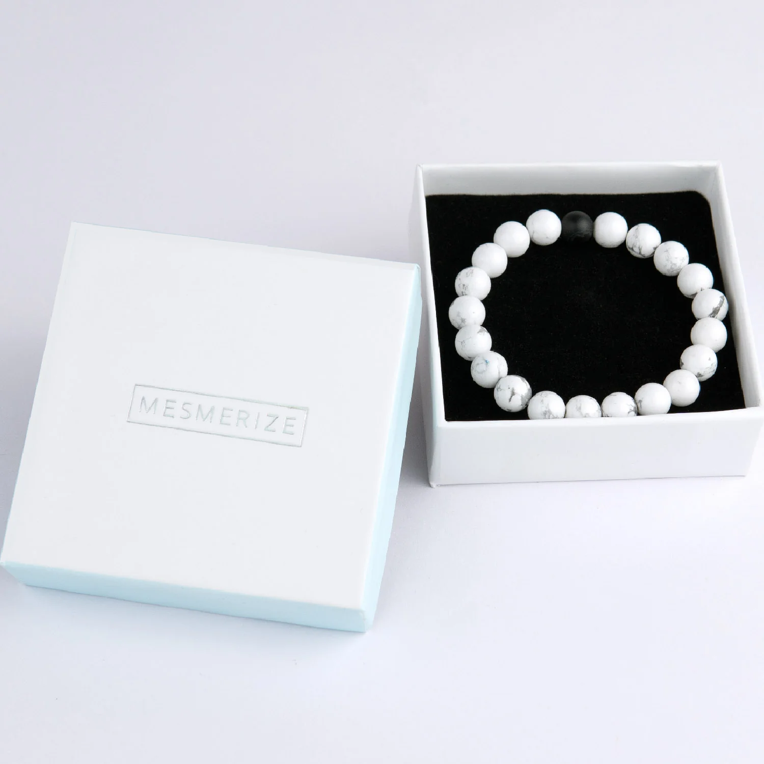 Poise Howlite and Black Onyx Elastic Bracelet - Image 7