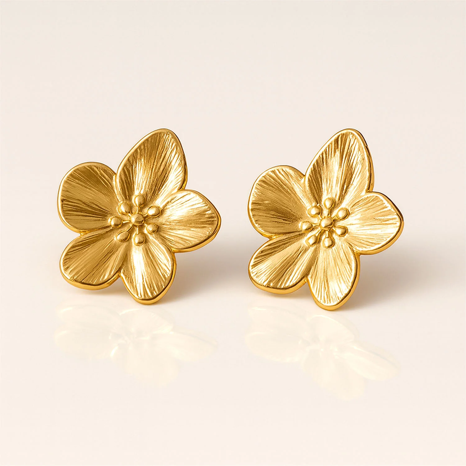 Meliora Blossom 18K Gold Studs - Image 3