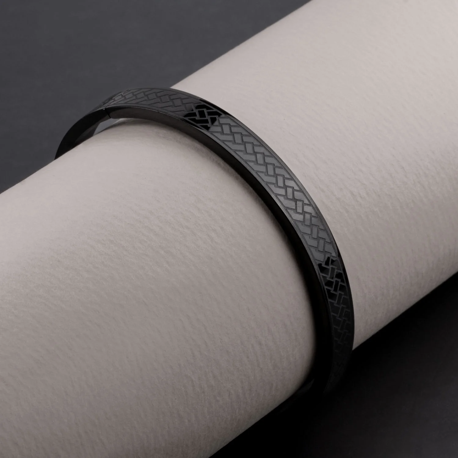 Viking Oval Kada Bracelet - Image 3