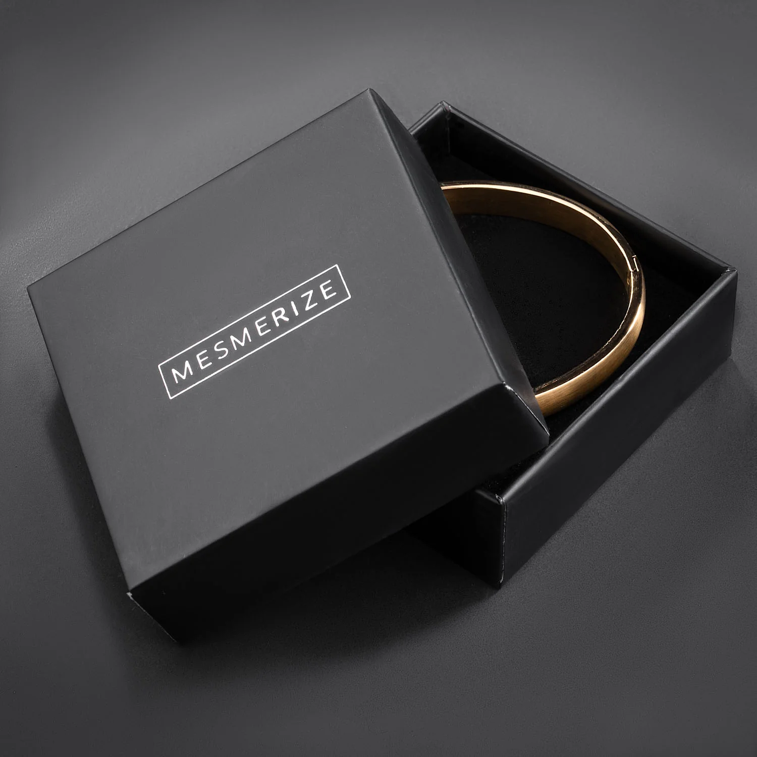 Zeus Oval Kada Bracelet - Image 4