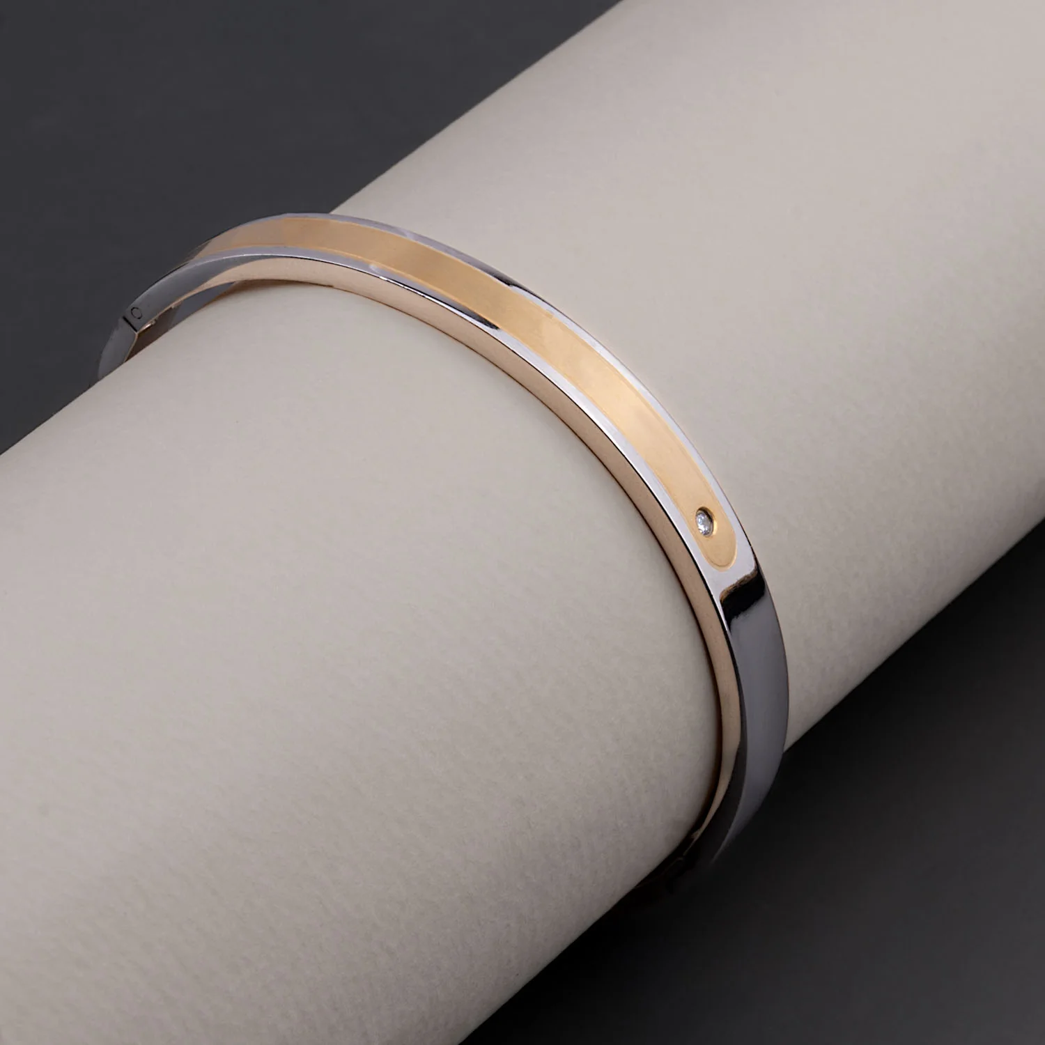 Thor Oval Kada Bracelet - Image 3