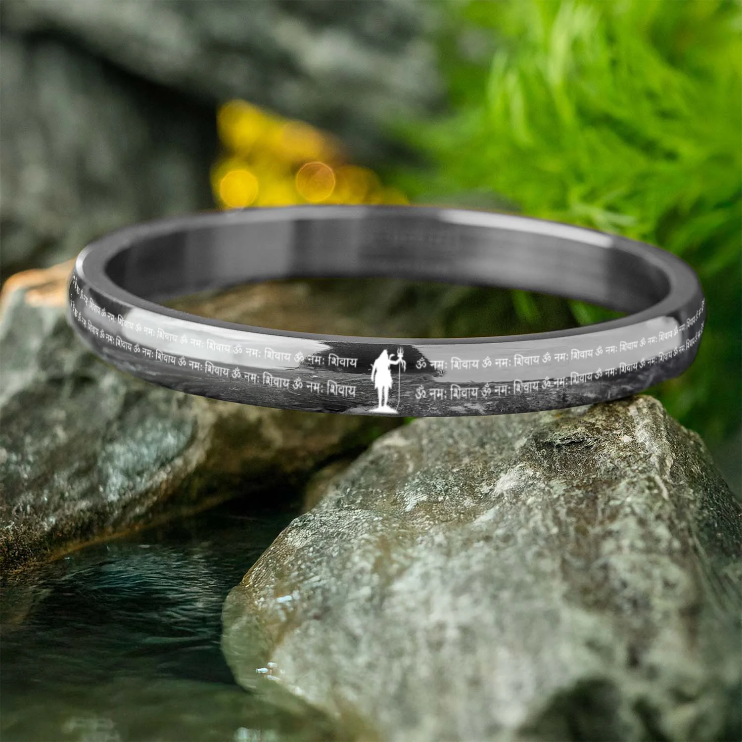 Om Namah Shivay MicroCarved Round Curved Kada - Image 9
