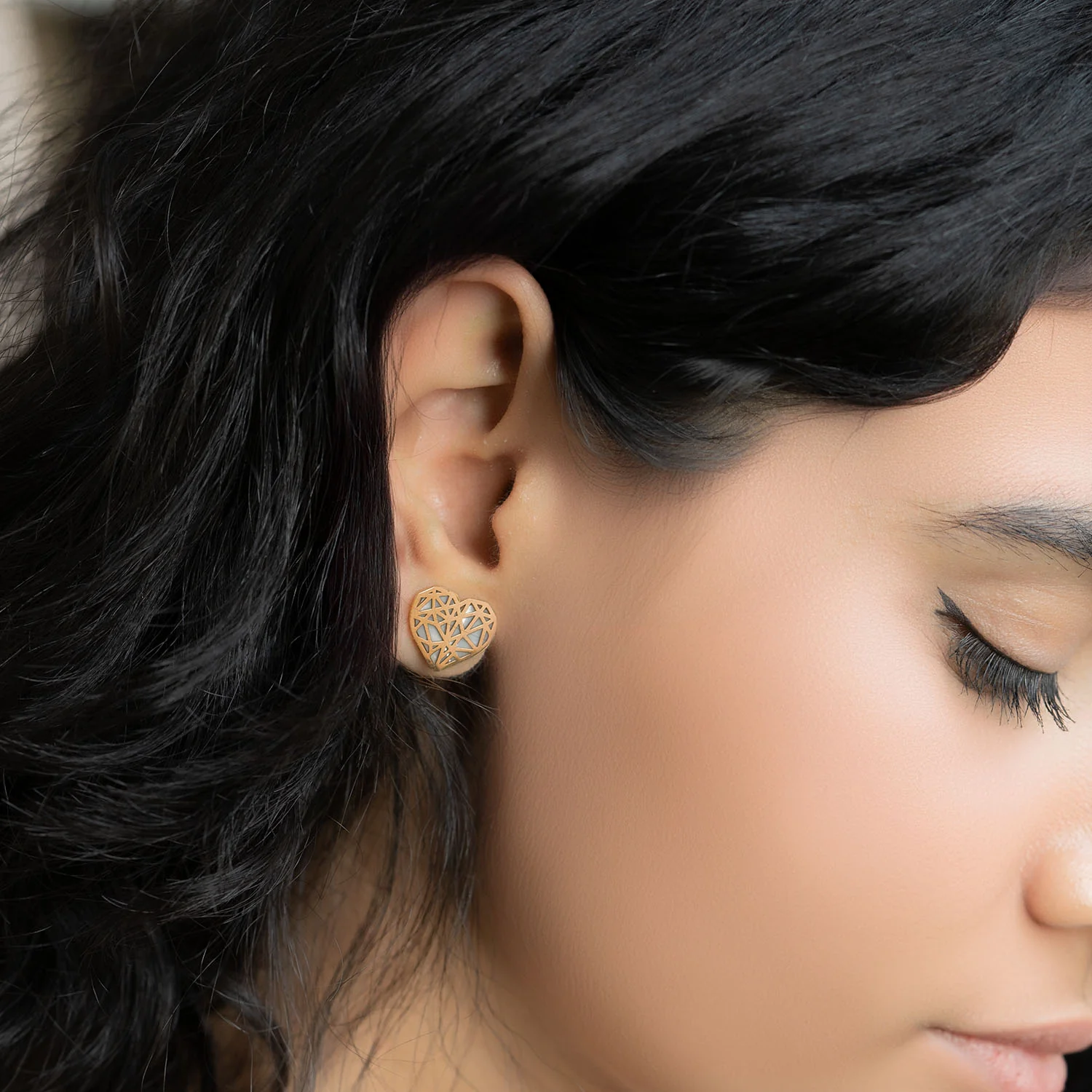 Polyheart Mother Of Pearl Earring - Image 7