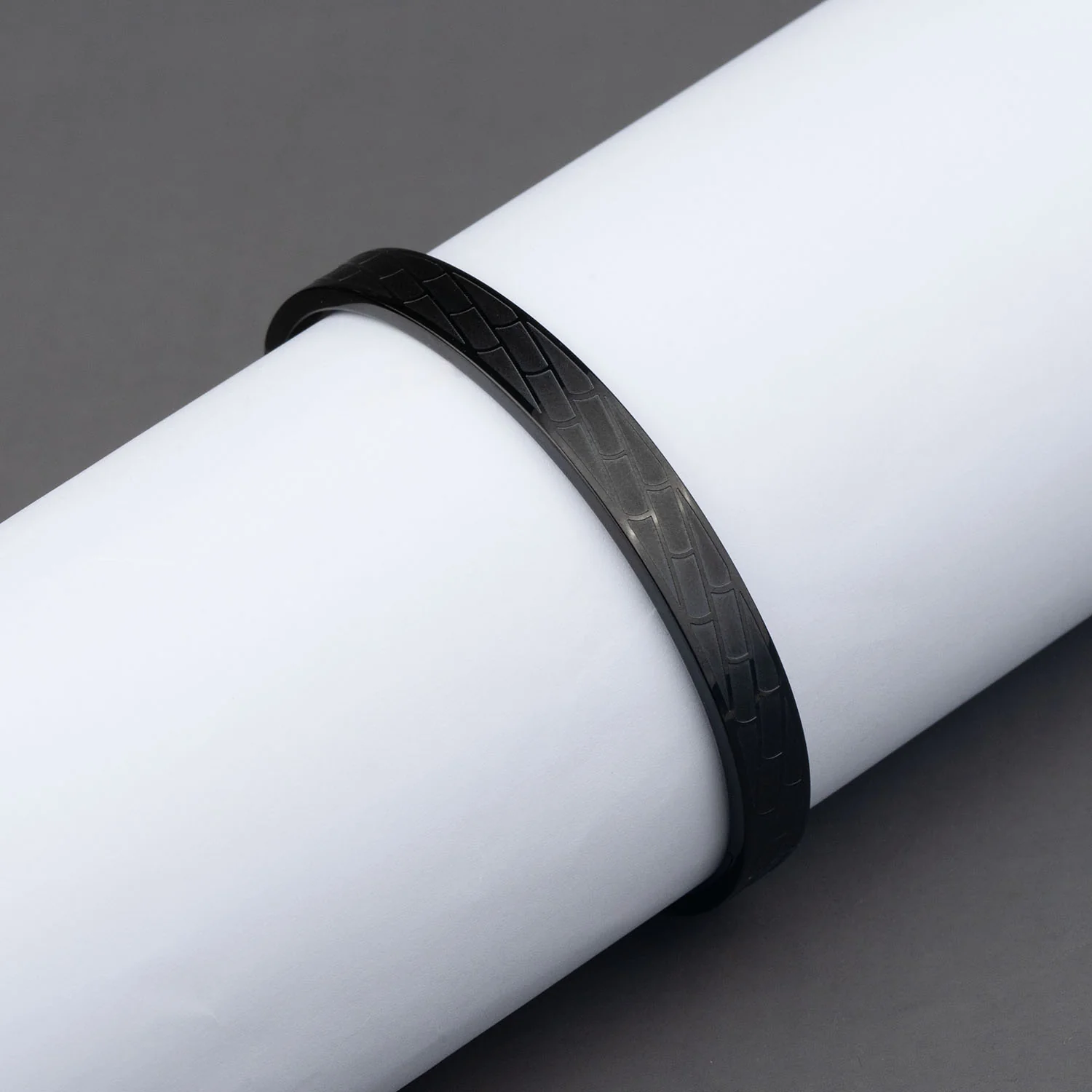 Prometheus Black Oval Bracelet - Image 3