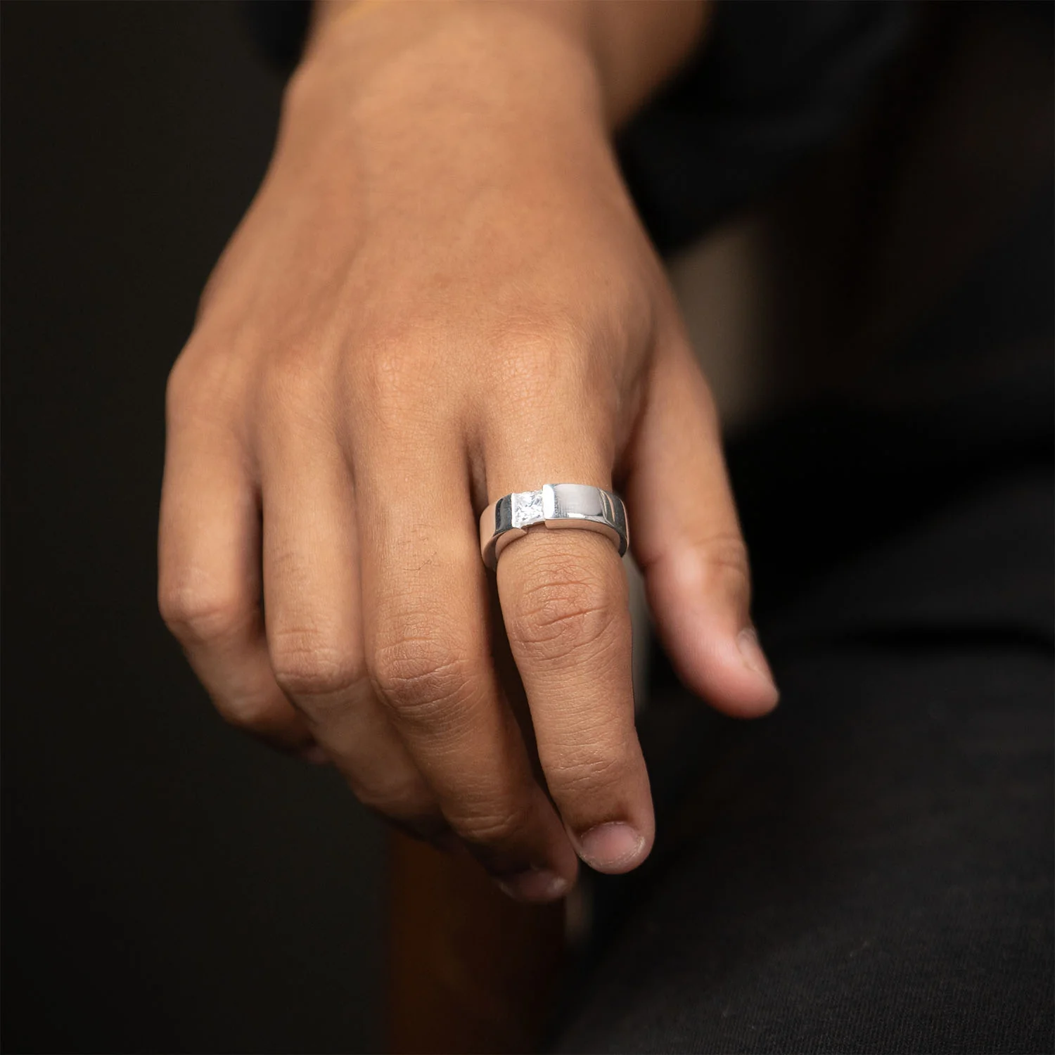 Pure 925 Silver Ring With Moissanite Gem Stone - Image 3
