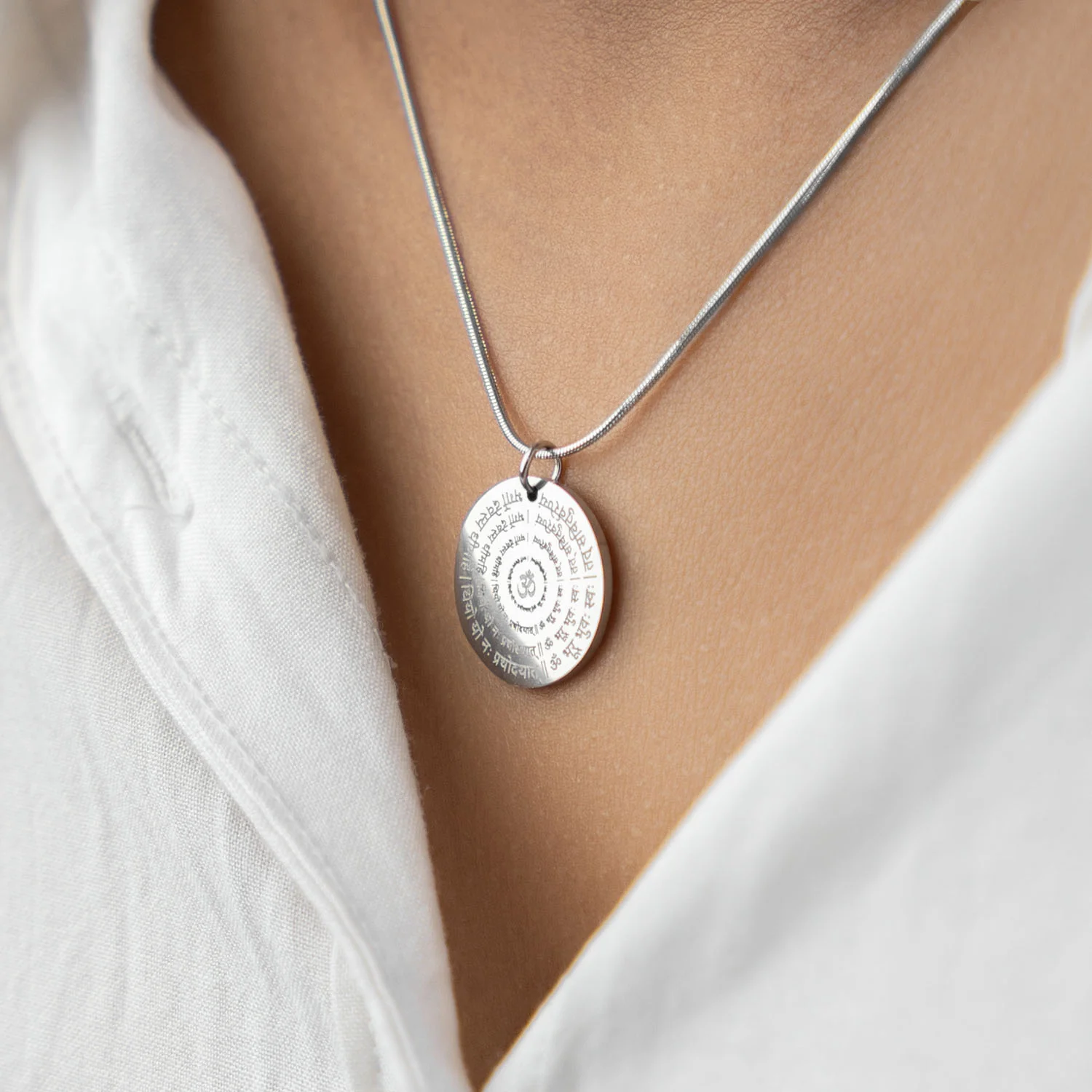 Radiant Gayatri Mantra Circle Necklace - Image 7