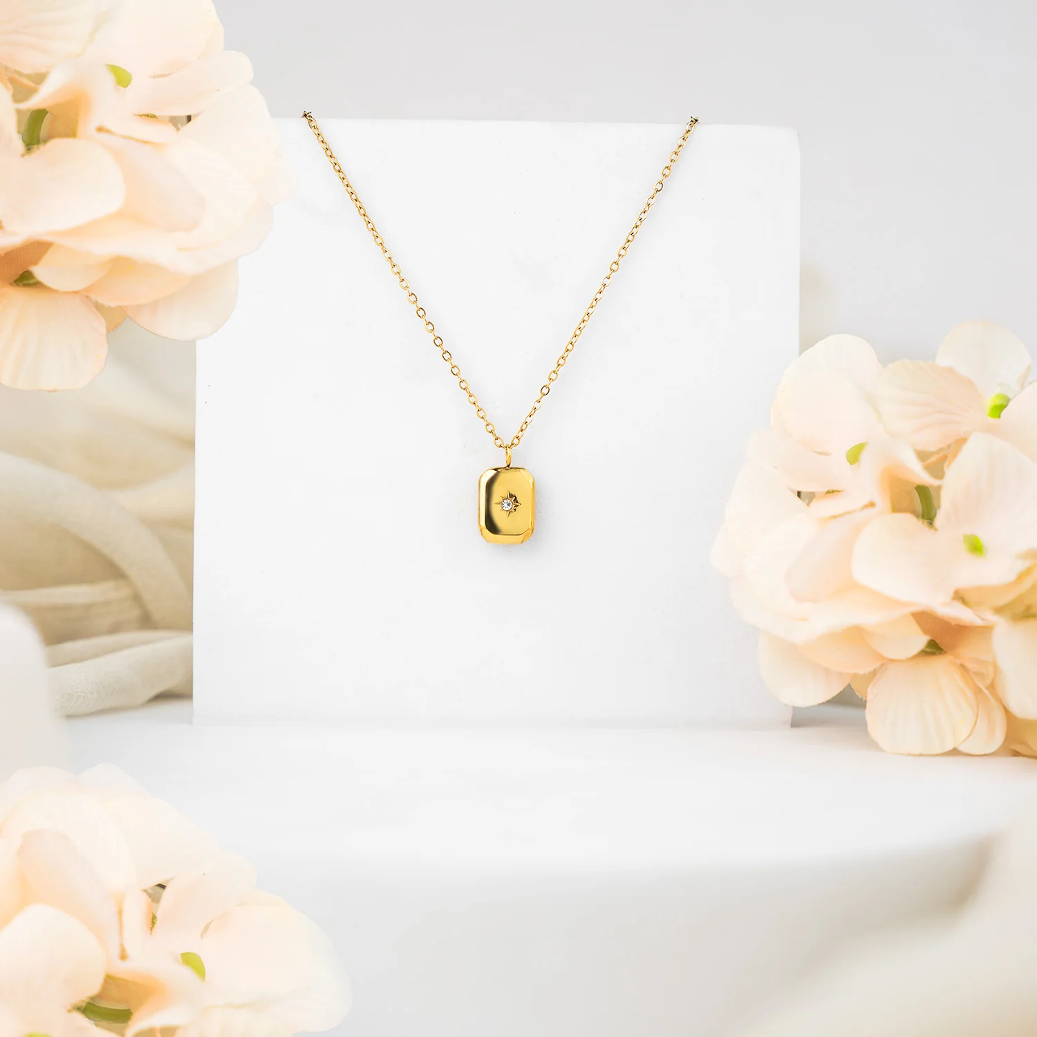 Valentine's Rotating Rose Preserved Rose Jewellery Box With Necklaces - Image 17
