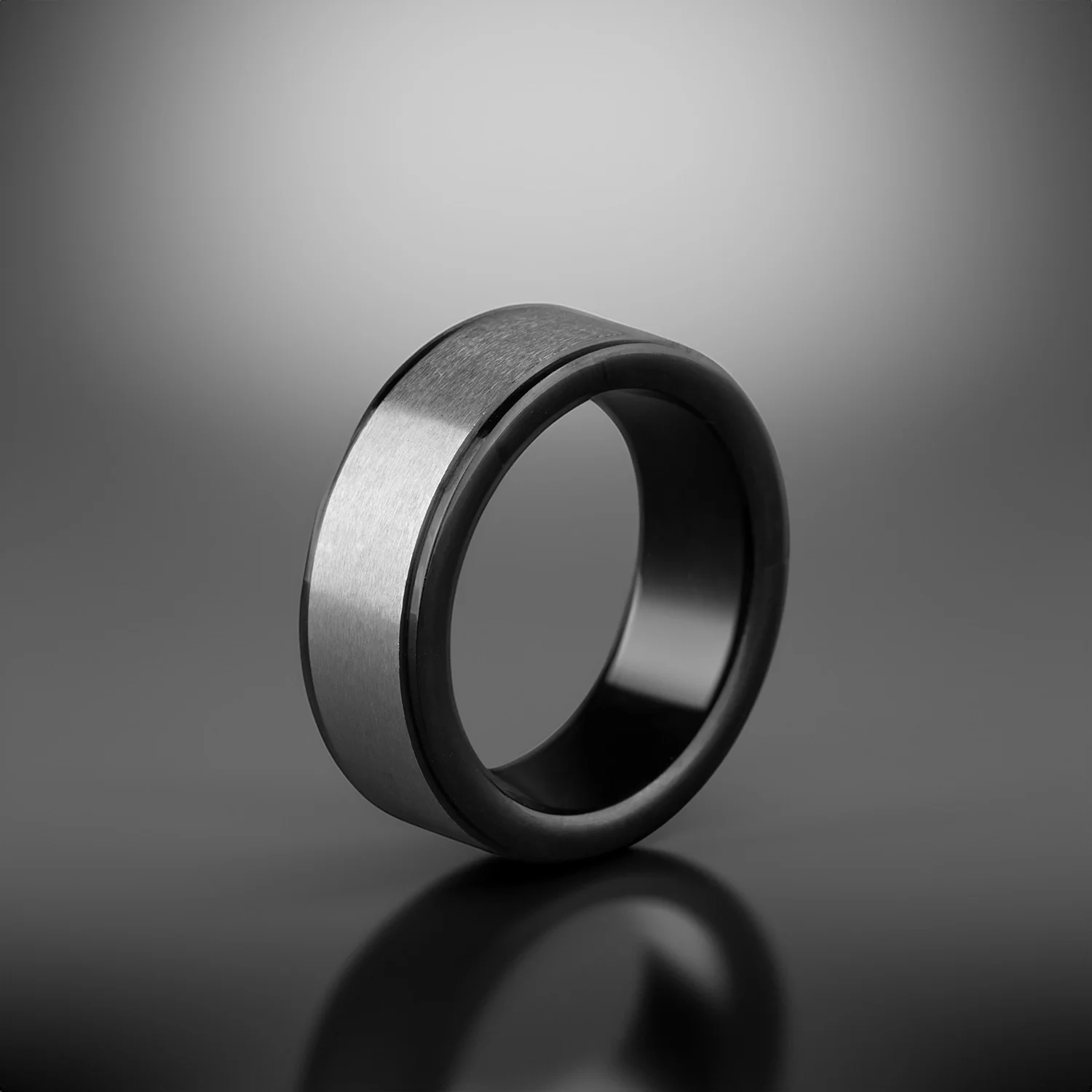 Silver On Black Felix Ring - Image 4