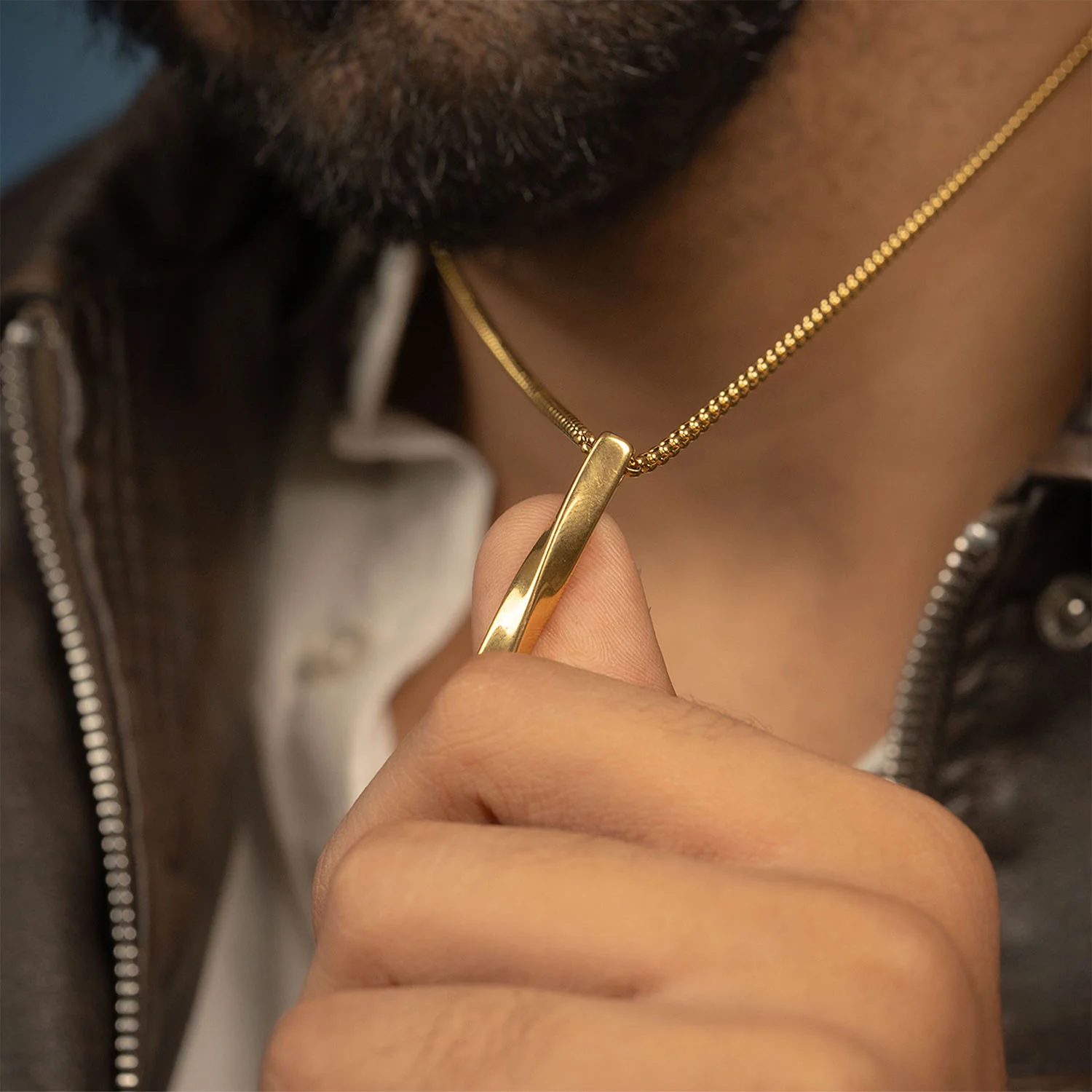 Twisted Bar Necklace - Image 2