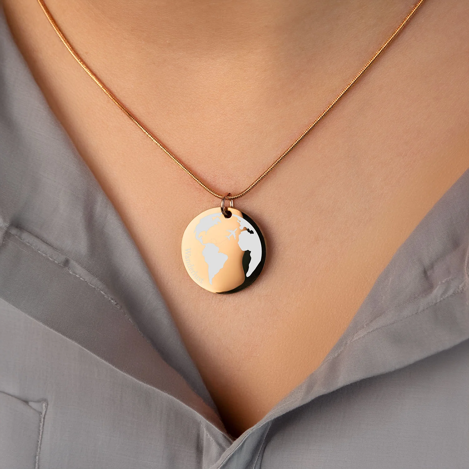 Wanderlust Circle Necklace - Image 10