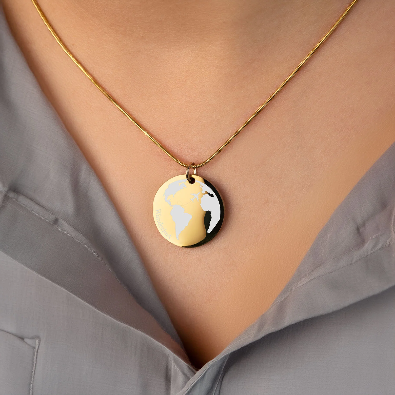 Wanderlust Circle Necklace - Image 2