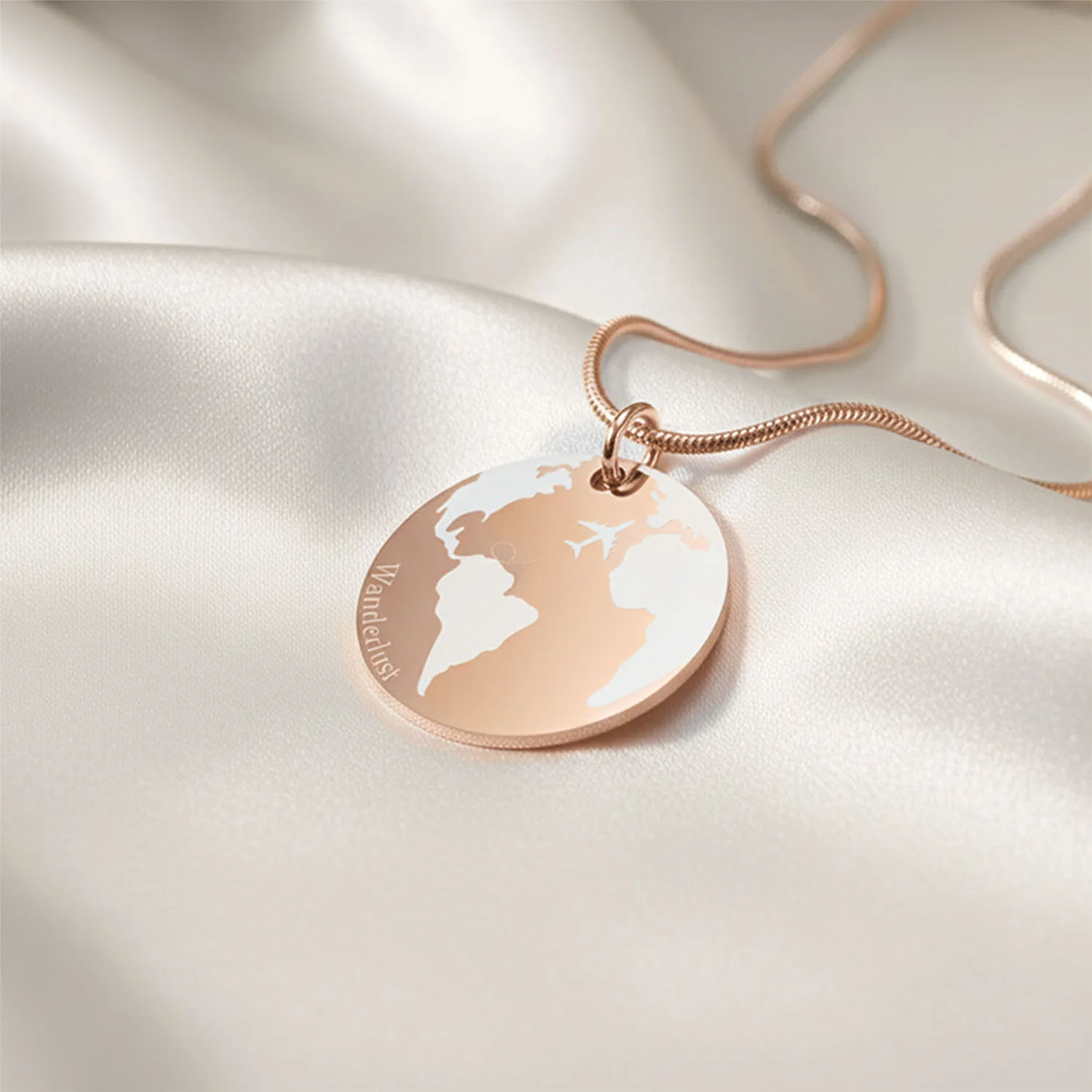 Wanderlust Circle Necklace - Image 9